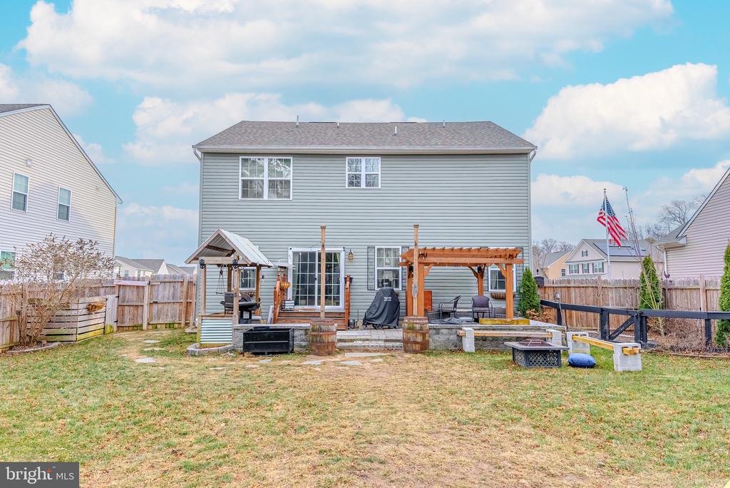 36 CIRCLE DRIVE