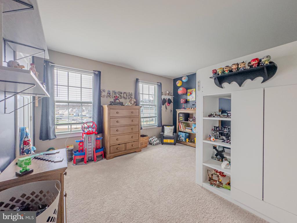 36 CIRCLE DRIVE