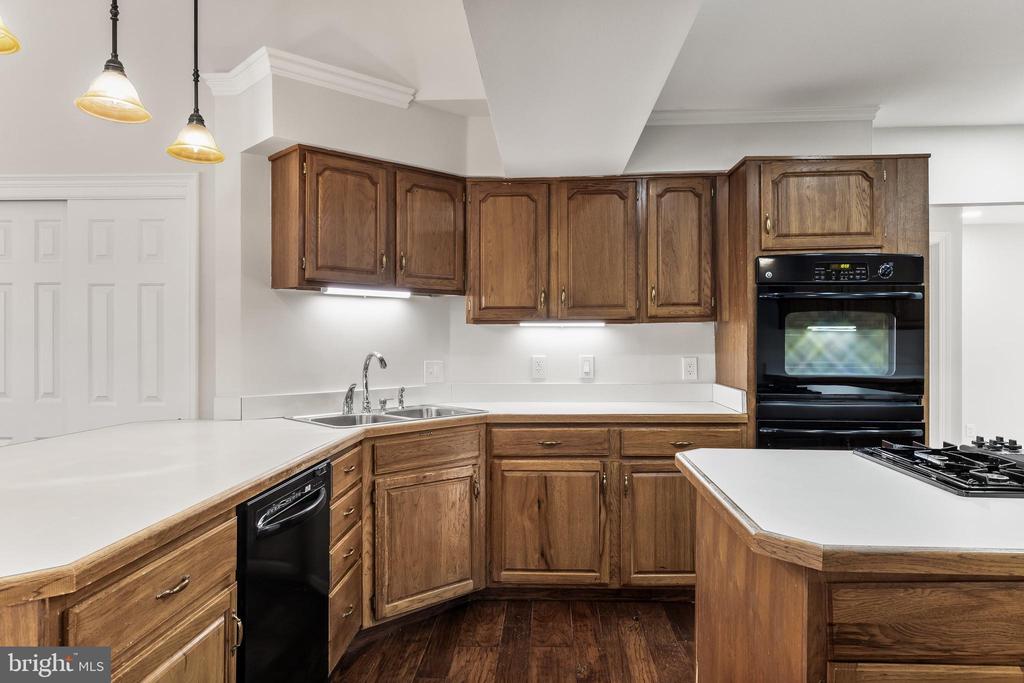 5 SWARTHMORE AVENUE