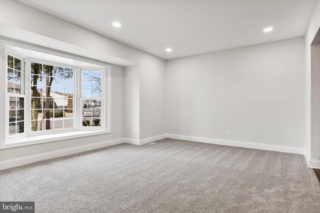 5 SWARTHMORE AVENUE