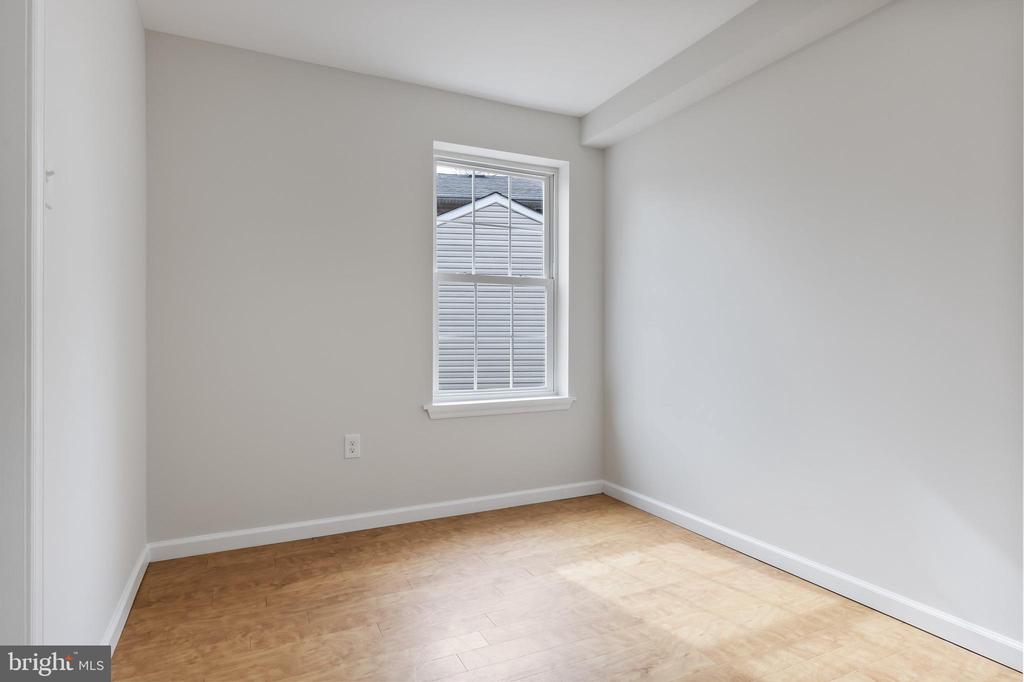 5 SWARTHMORE AVENUE