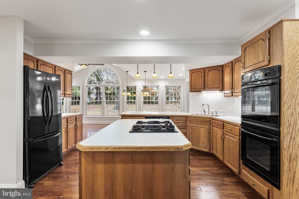 5 SWARTHMORE AVENUE