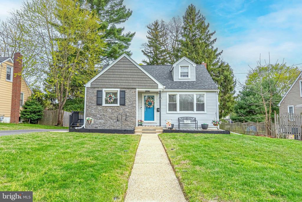 14 VASSAR AVENUE