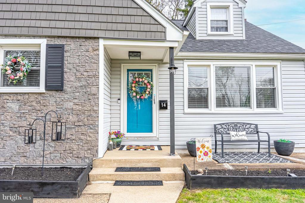 14 VASSAR AVENUE