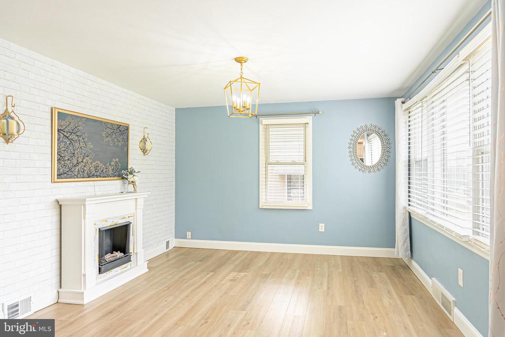 14 VASSAR AVENUE