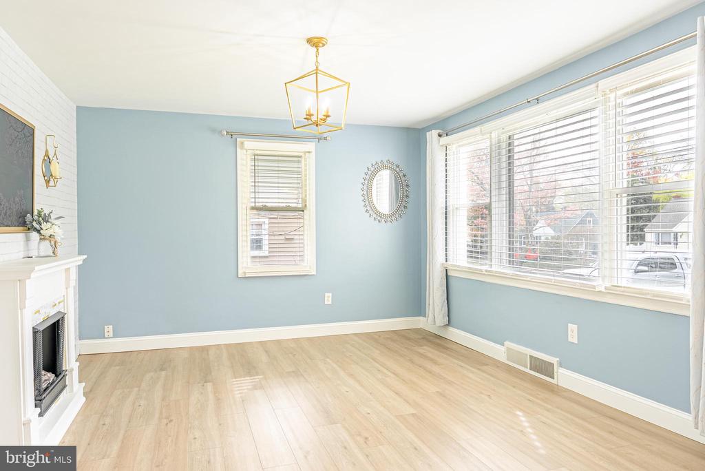 14 VASSAR AVENUE