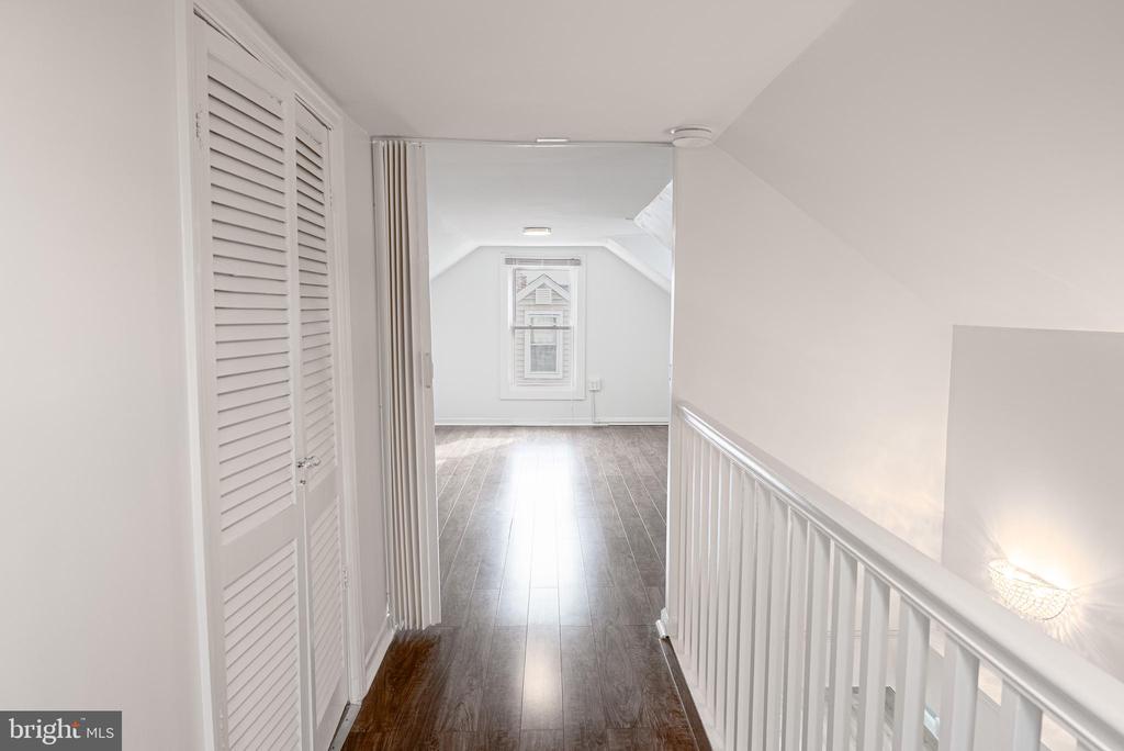 14 VASSAR AVENUE