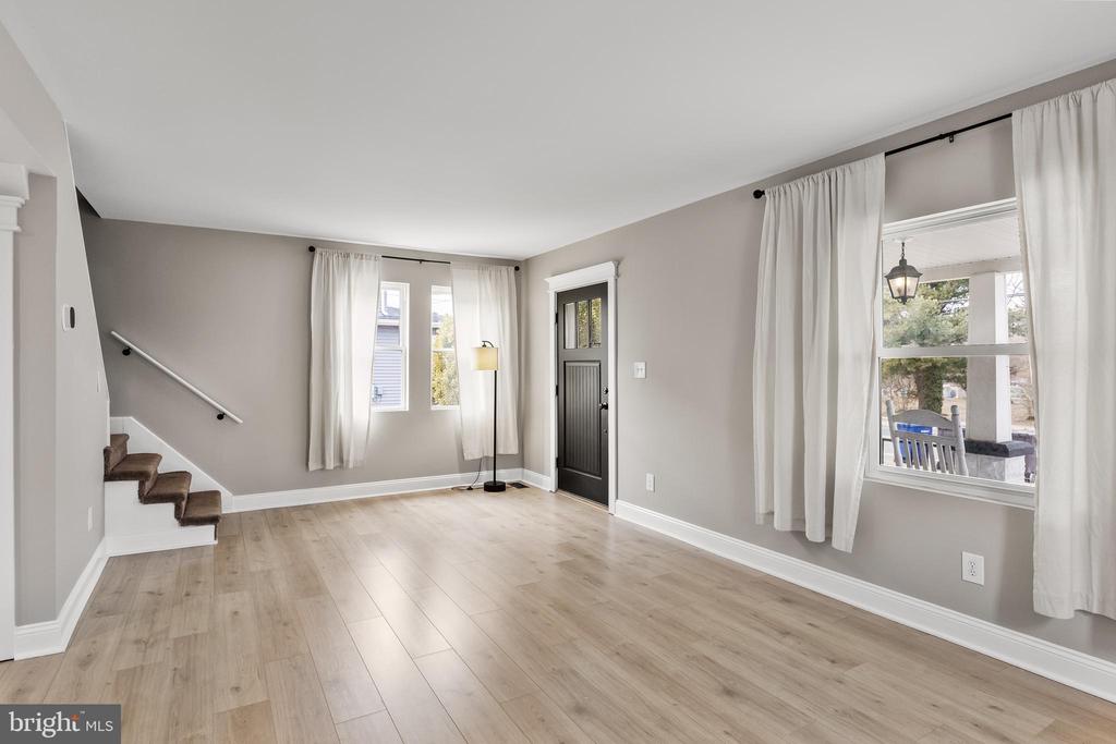 270 KINGS HIGHWAY