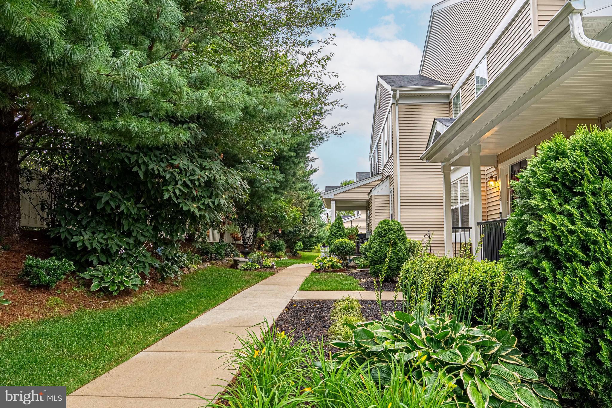 1406 LEXINGTON MEWS MEWS