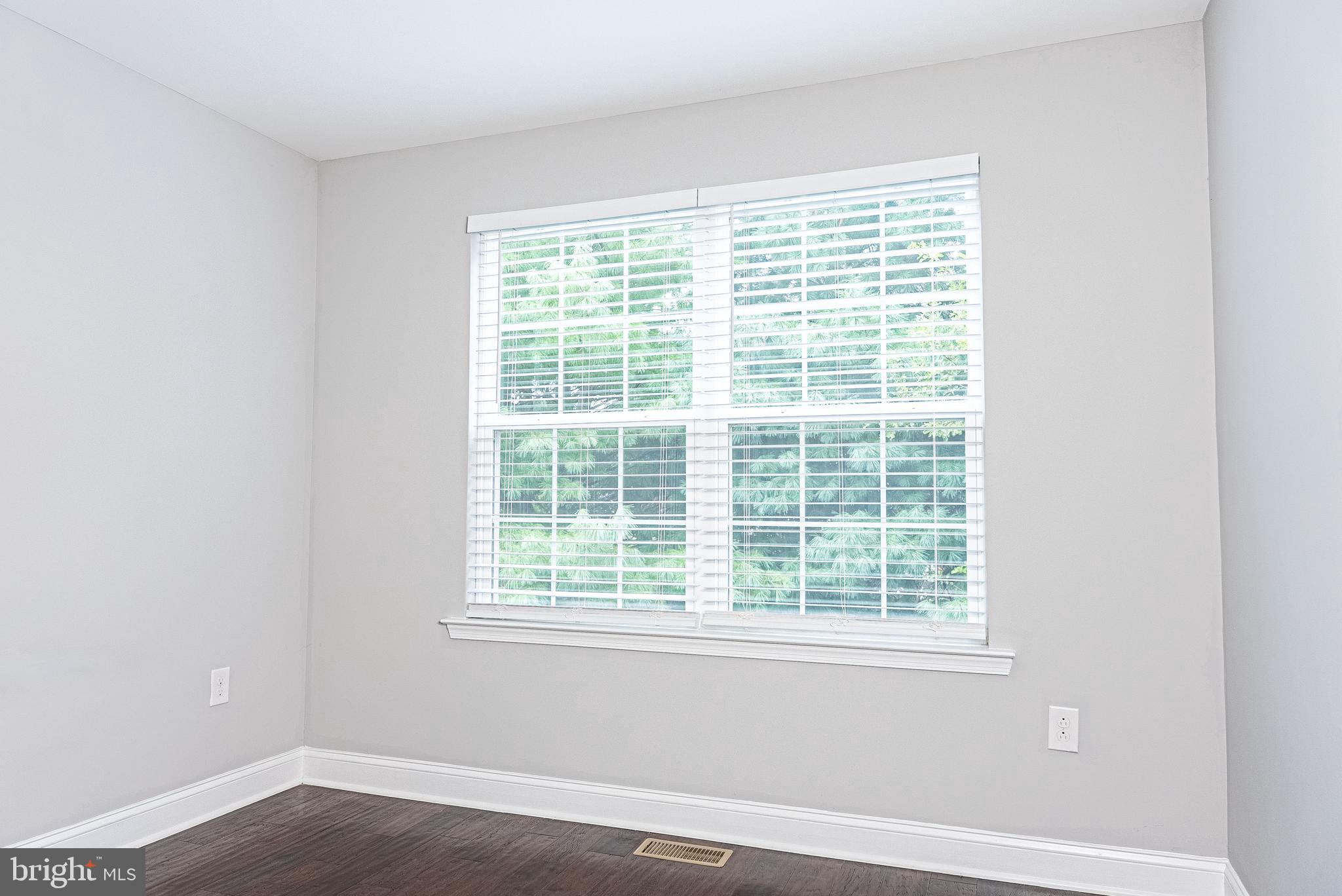 1406 LEXINGTON MEWS MEWS