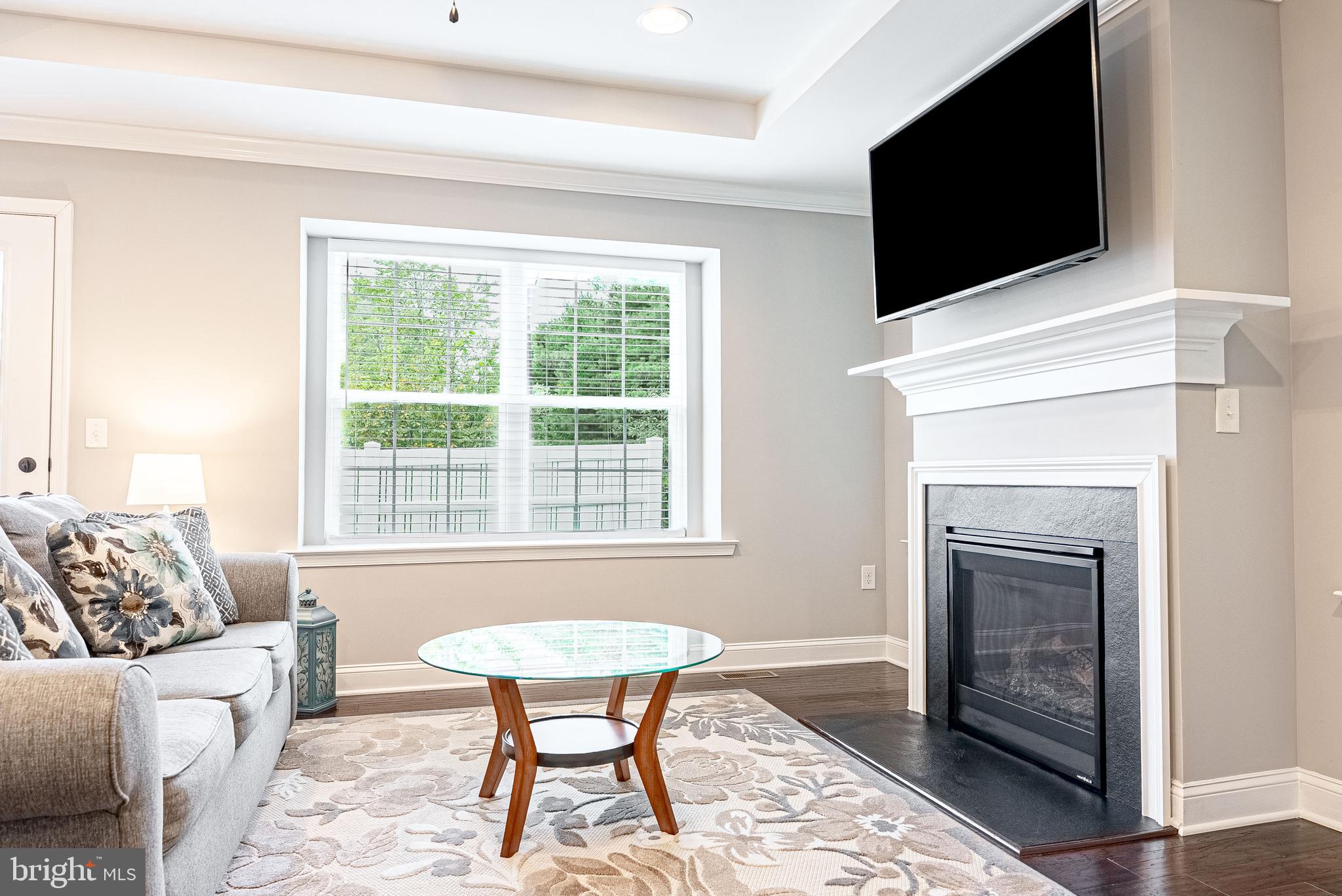 1406 LEXINGTON MEWS MEWS