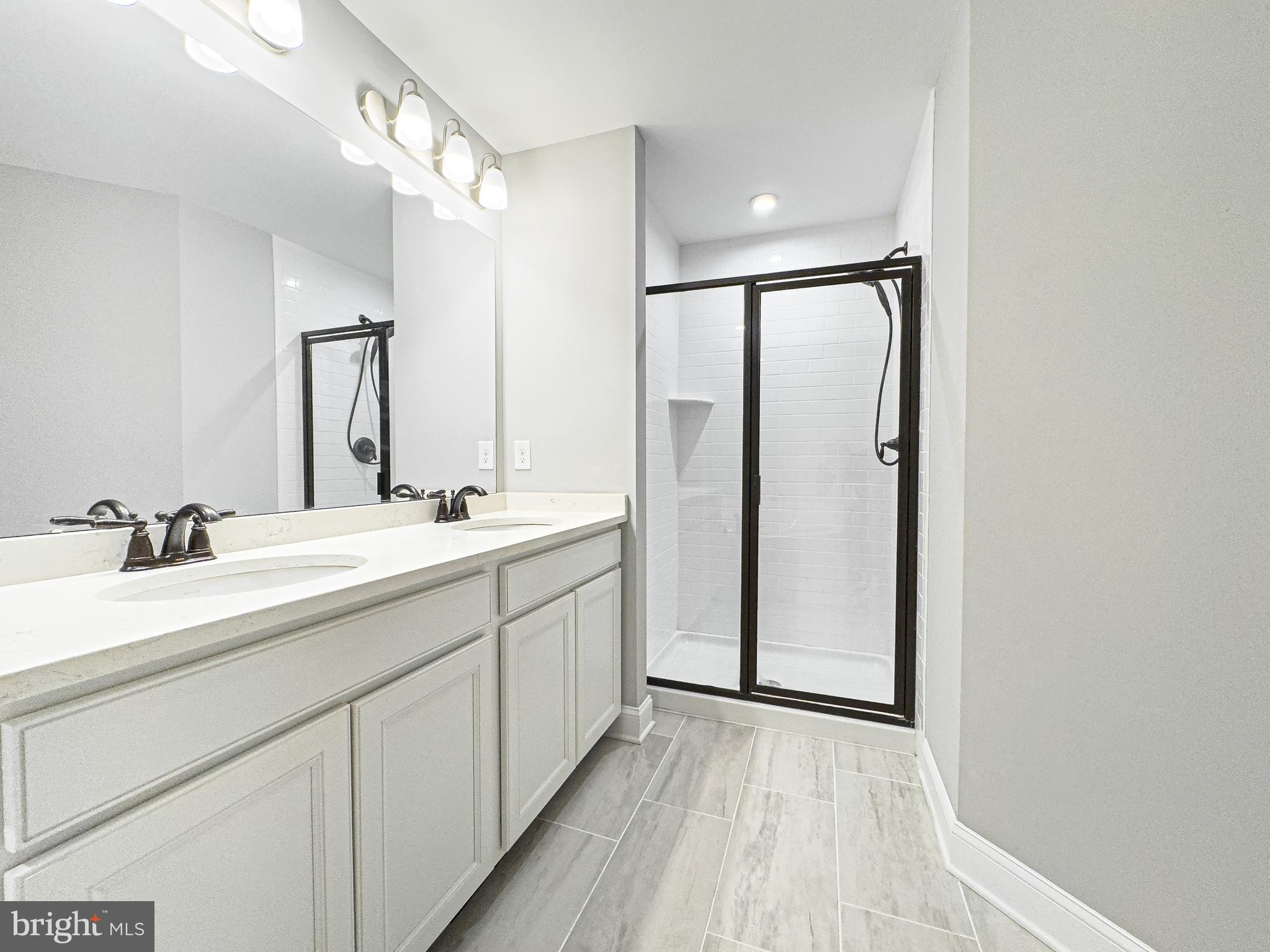 1406 LEXINGTON MEWS MEWS