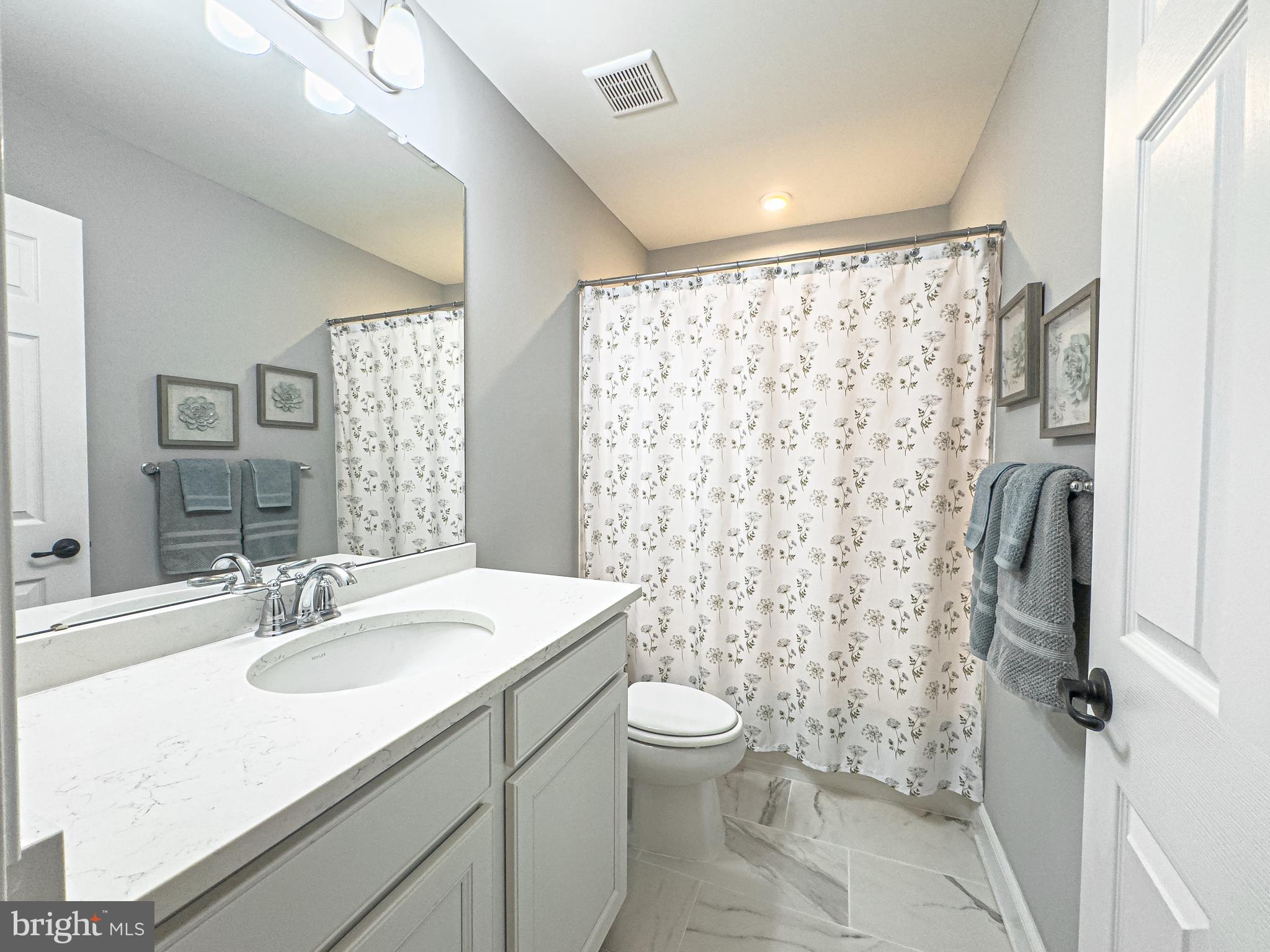 1406 LEXINGTON MEWS MEWS