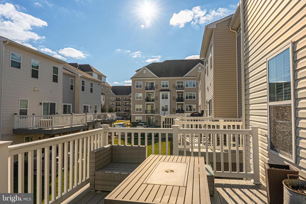 4 FLAMINGO COURT