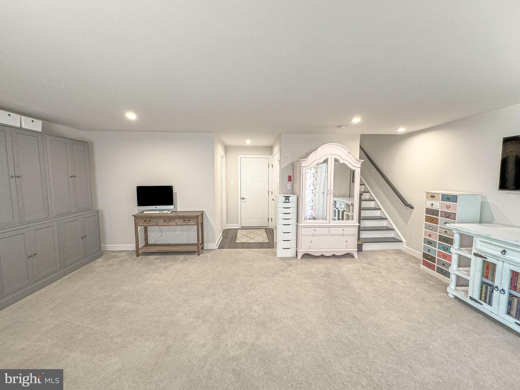 4 FLAMINGO COURT