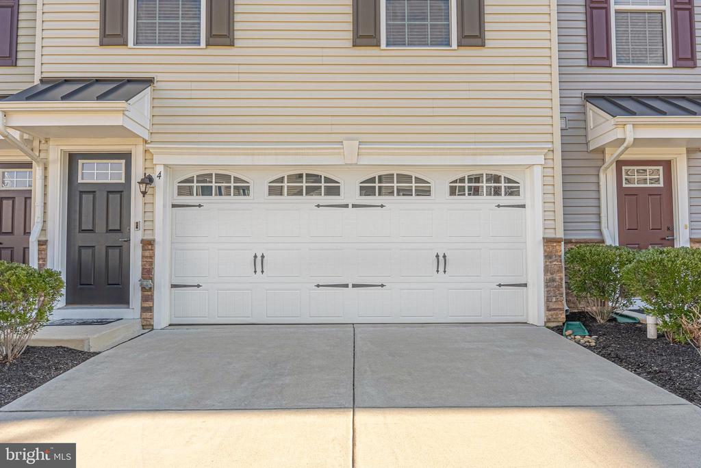 4 FLAMINGO COURT