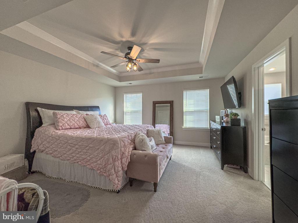 4 FLAMINGO COURT