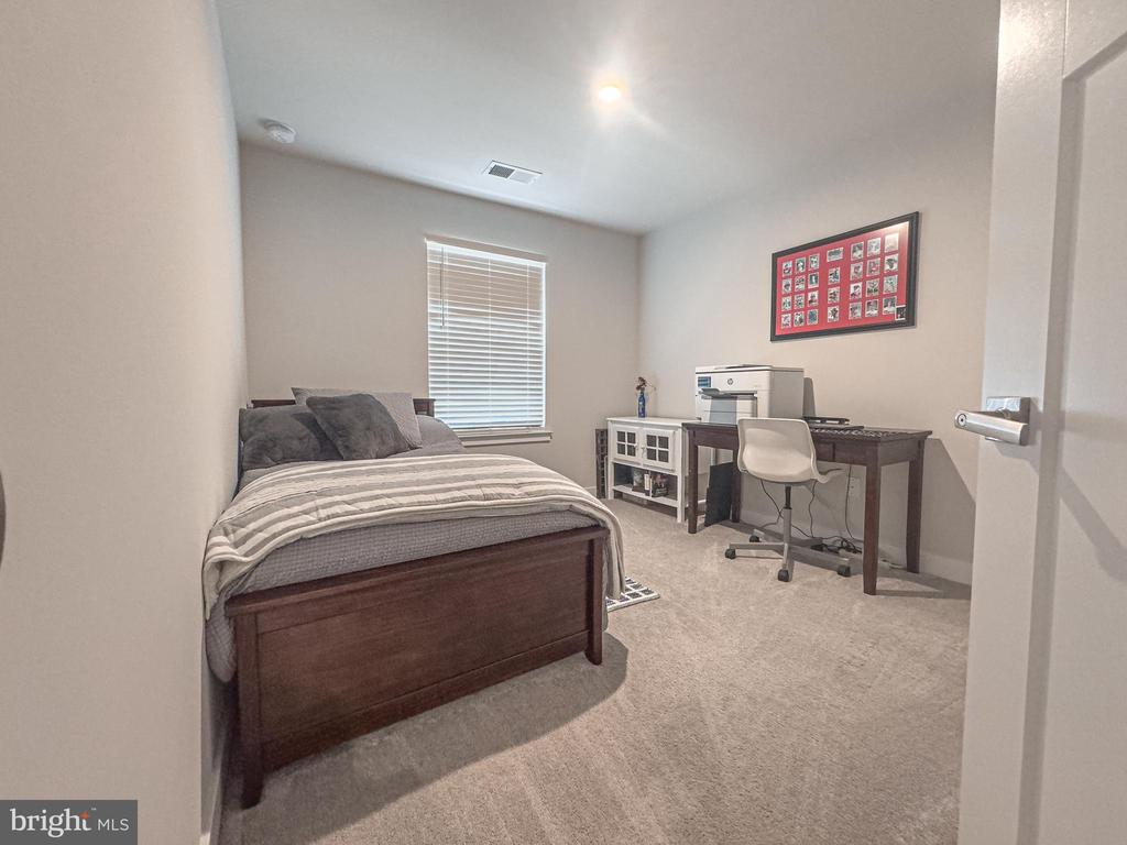 4 FLAMINGO COURT