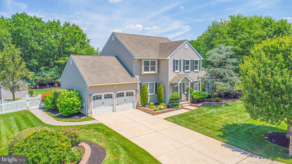 607 APPLE DRIVE