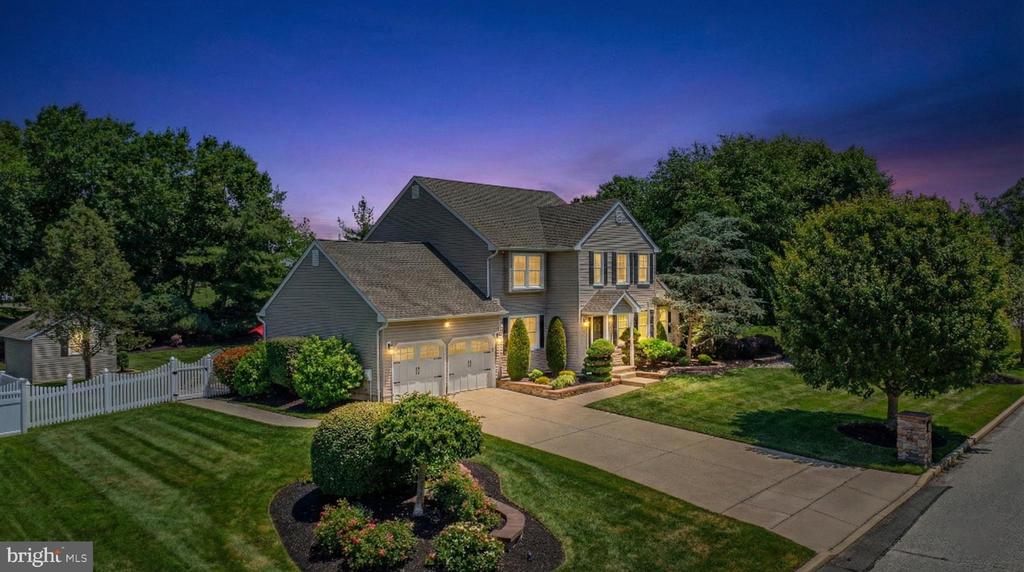 607 APPLE DRIVE