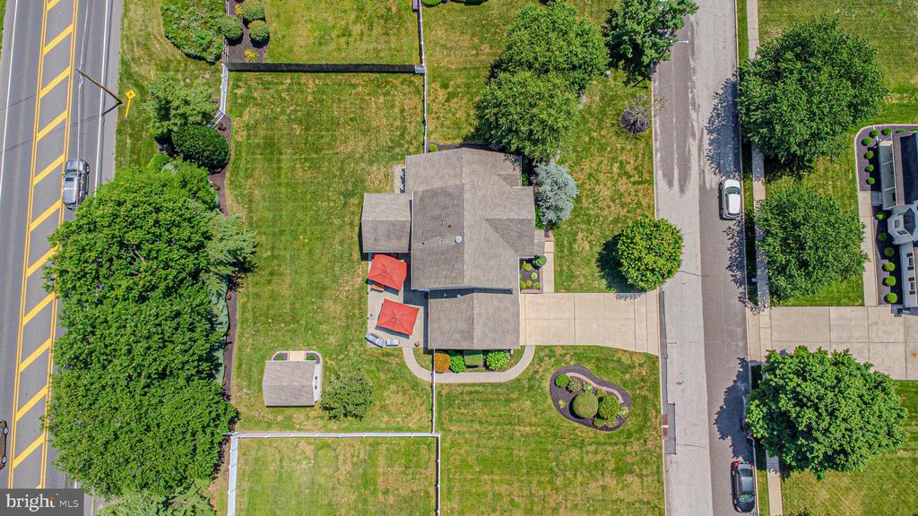607 APPLE DRIVE