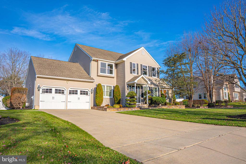 607 APPLE DRIVE