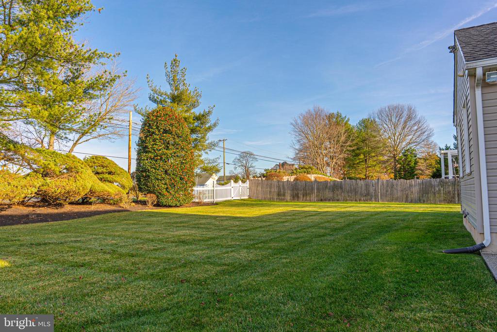 607 APPLE DRIVE