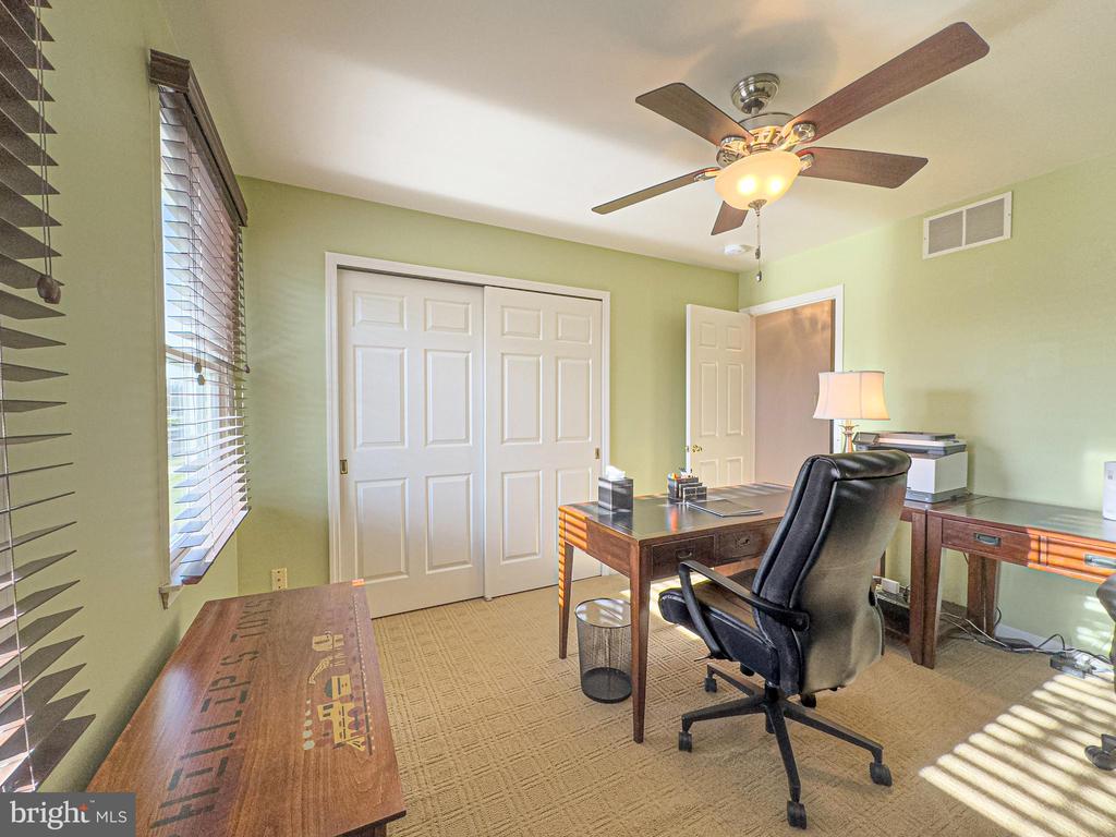 607 APPLE DRIVE