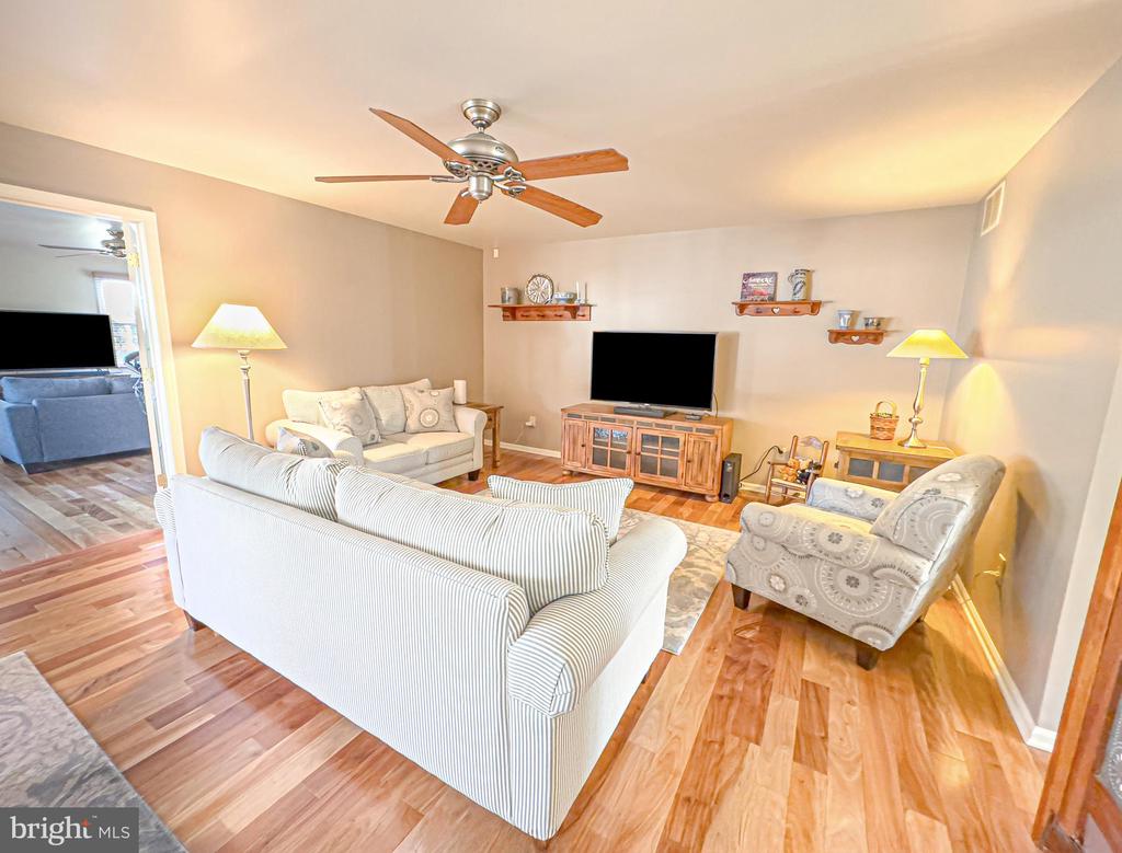 607 APPLE DRIVE