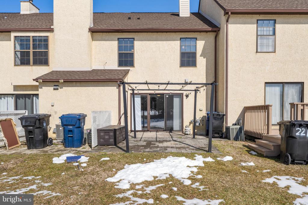 219 ALLENS LANE