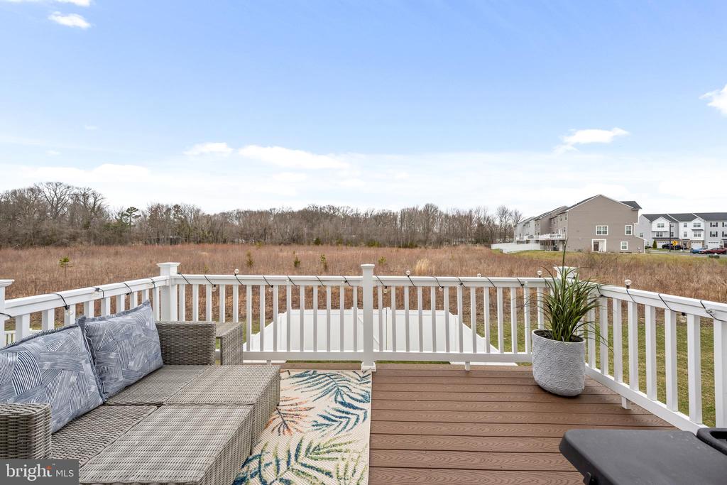 58 AVIARY RD