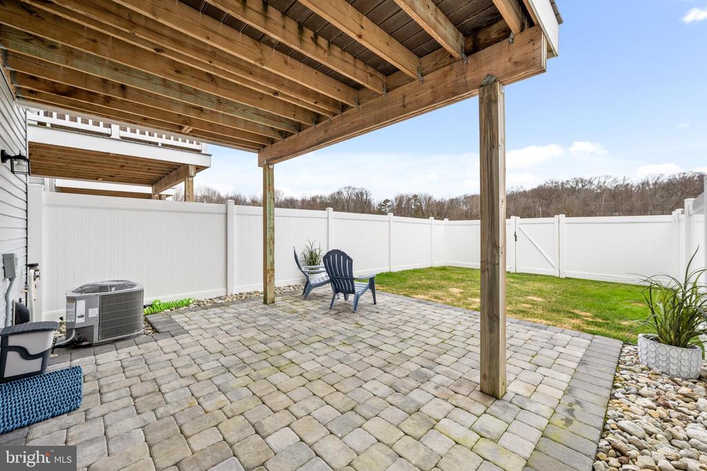 58 AVIARY RD