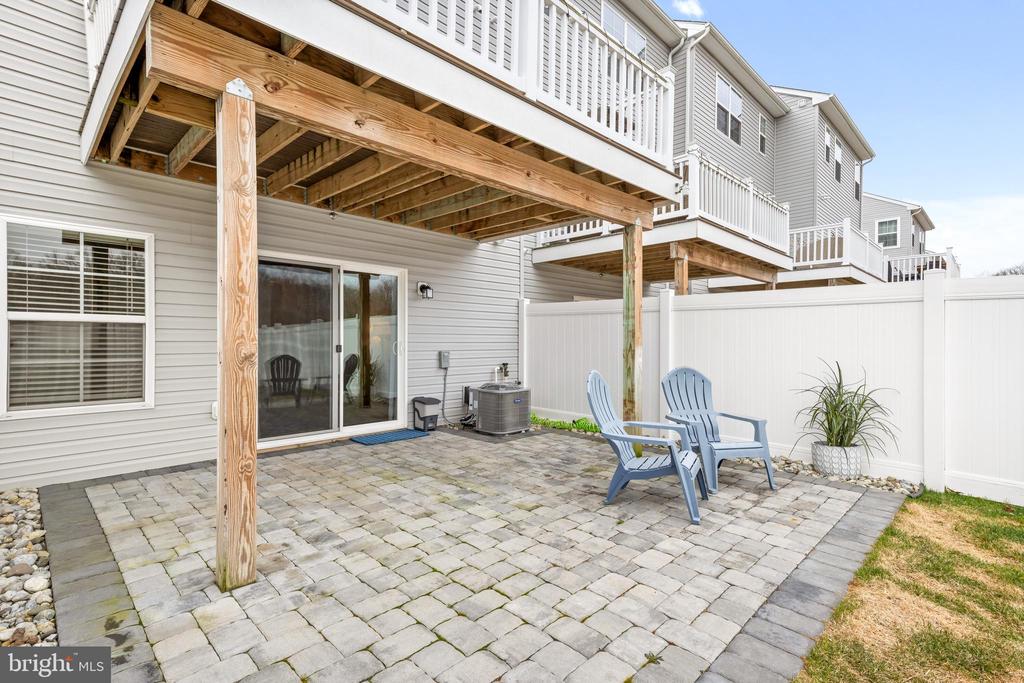 58 AVIARY RD
