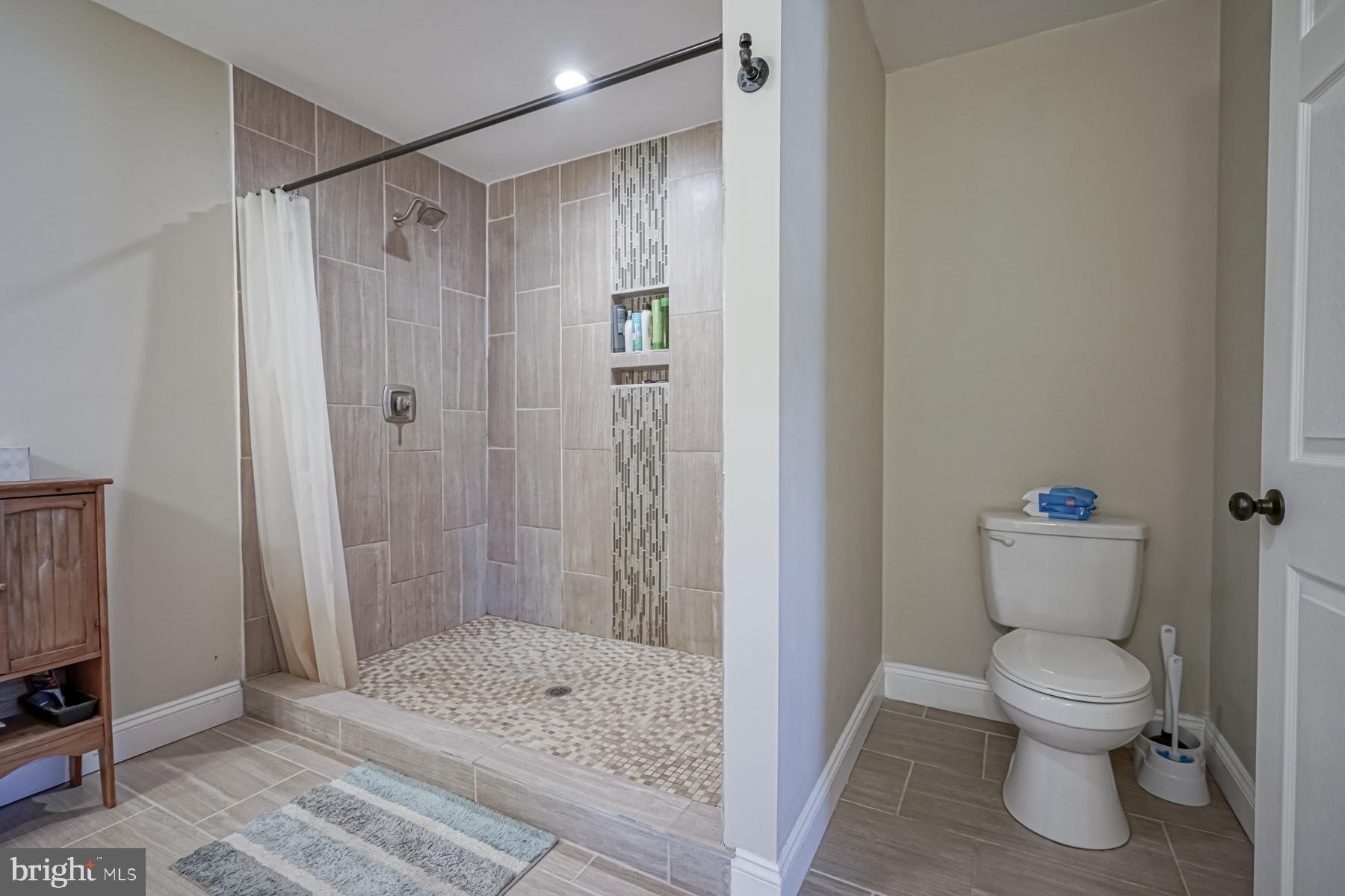 86 WILLIAM PENN AVENUE