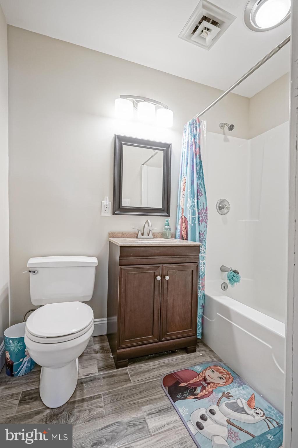 86 WILLIAM PENN AVENUE