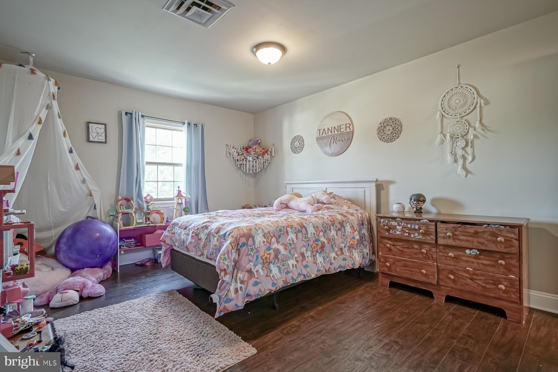 86 WILLIAM PENN AVENUE