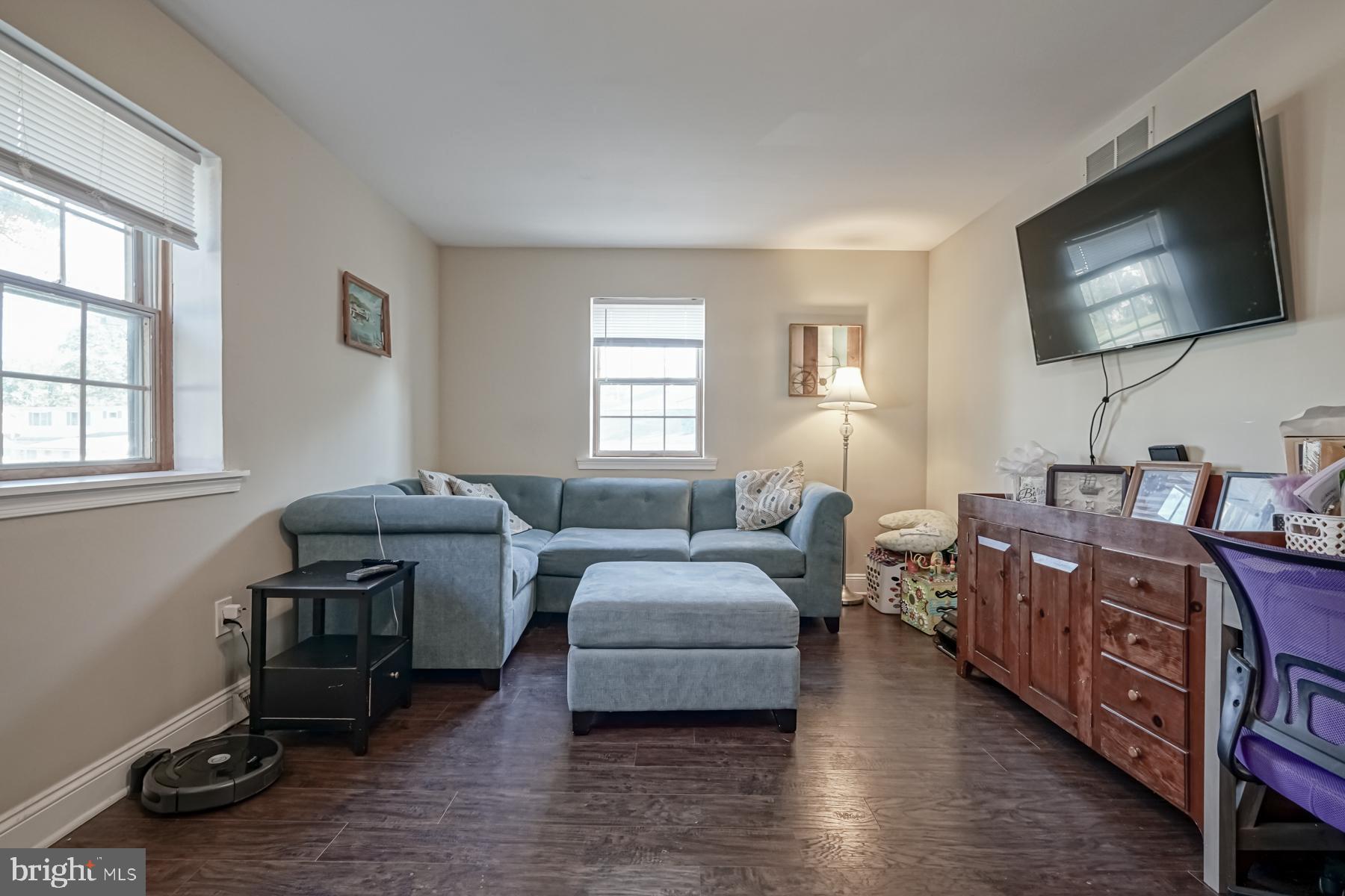 86 WILLIAM PENN AVENUE