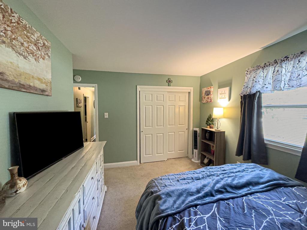 89 QUAKER ROAD