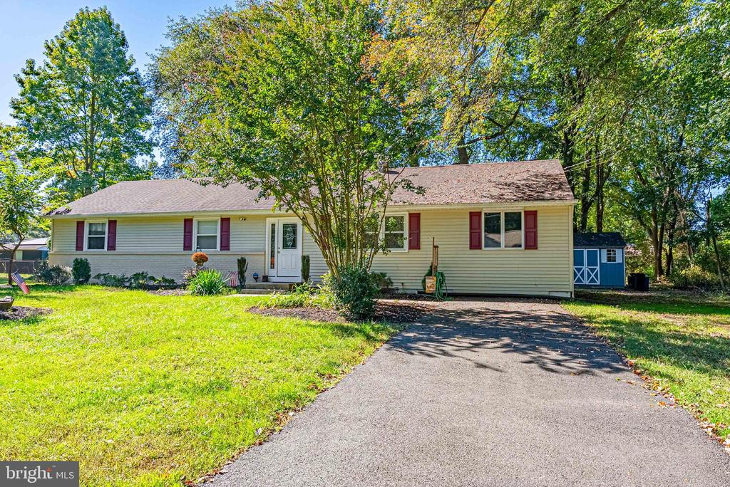 89 QUAKER ROAD