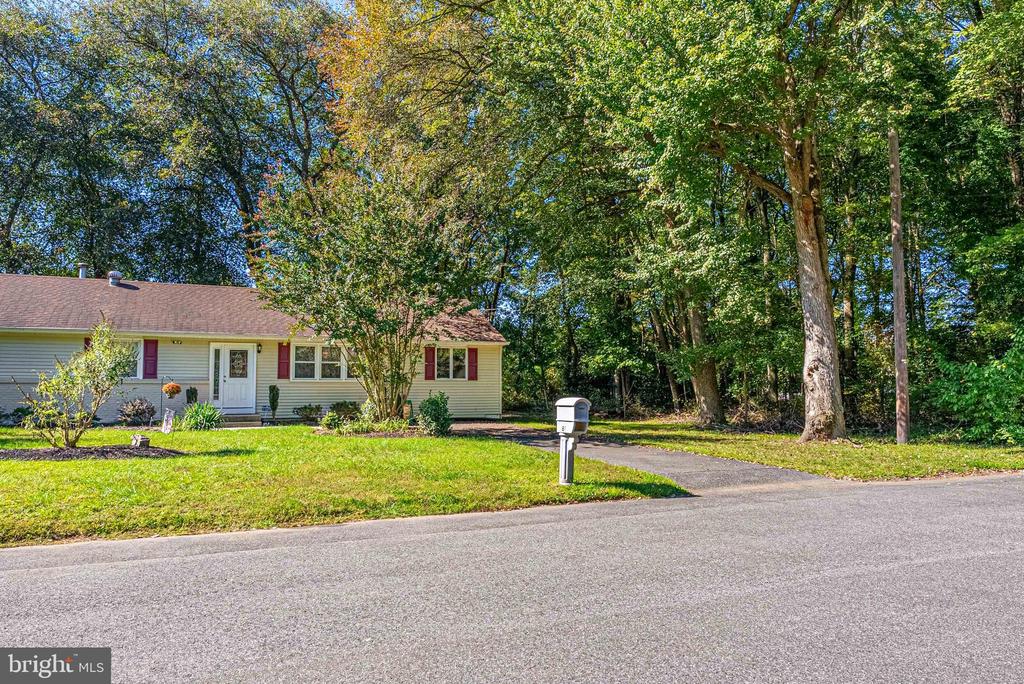 89 QUAKER ROAD