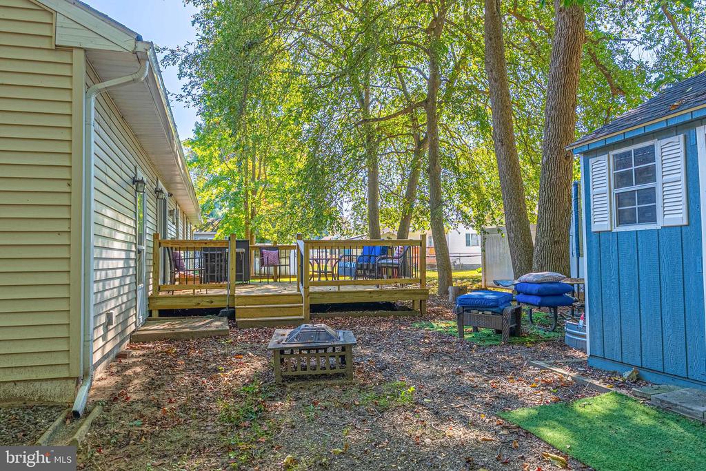 89 QUAKER ROAD