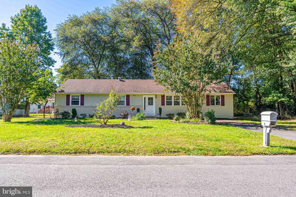 89 QUAKER ROAD