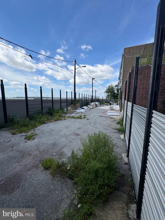 180 W MAIN STREET