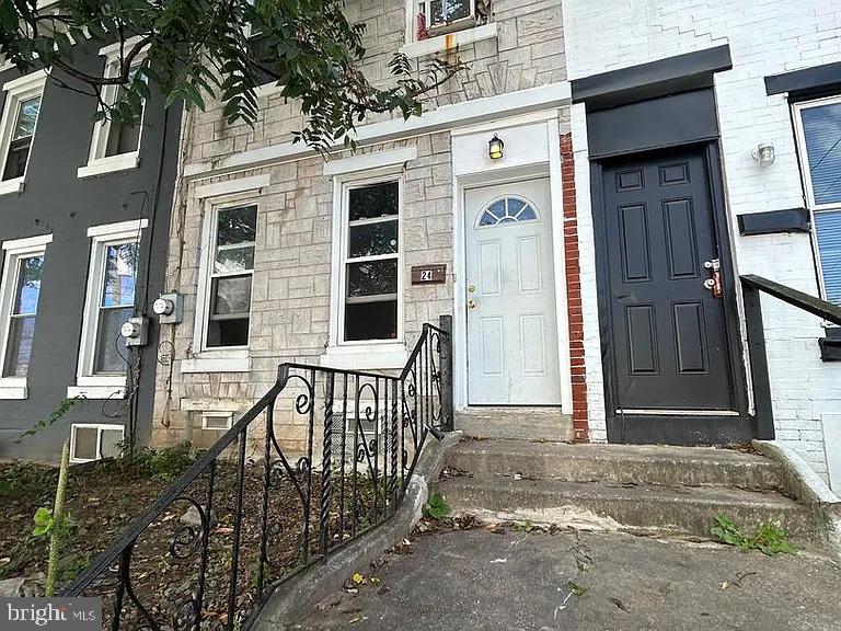 24 ABBOTTSFORD AVENUE