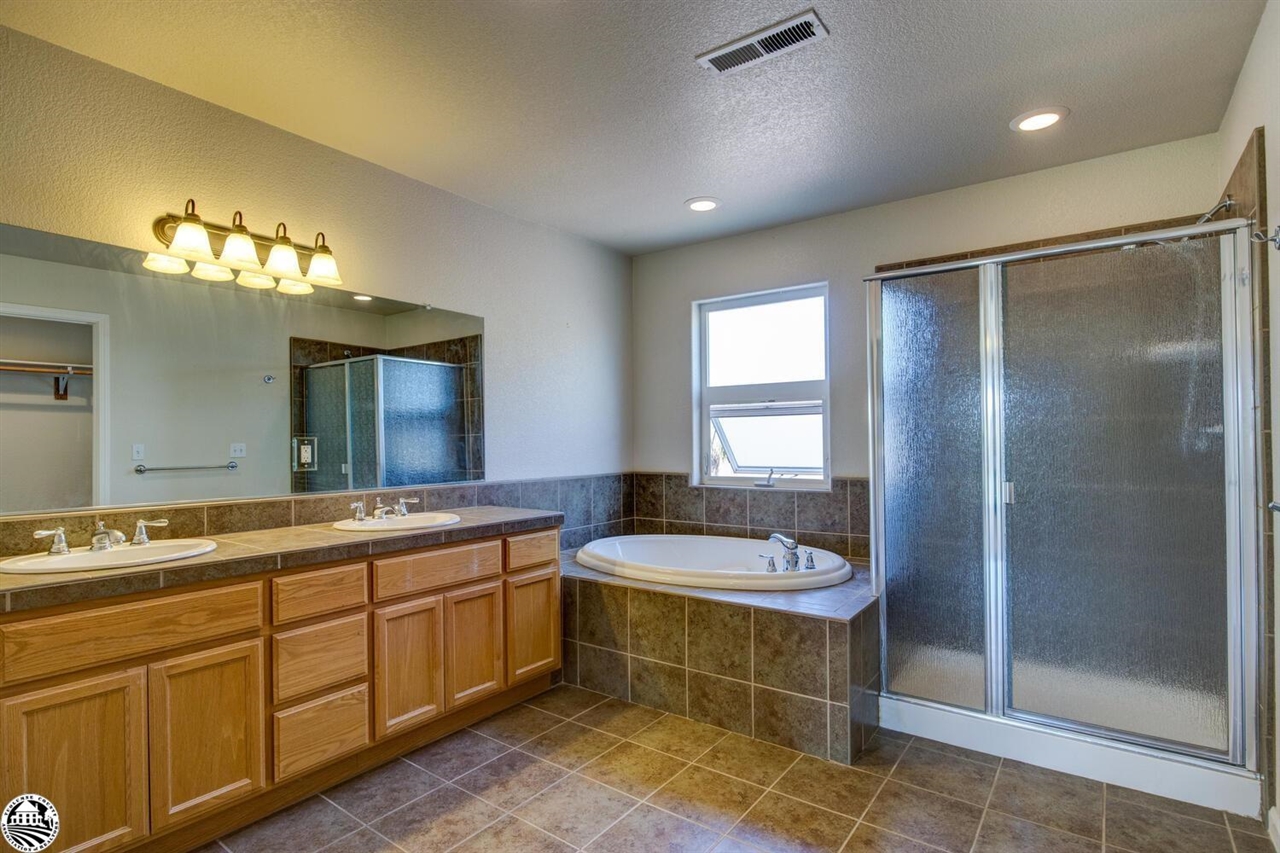 8418 Vista Verde