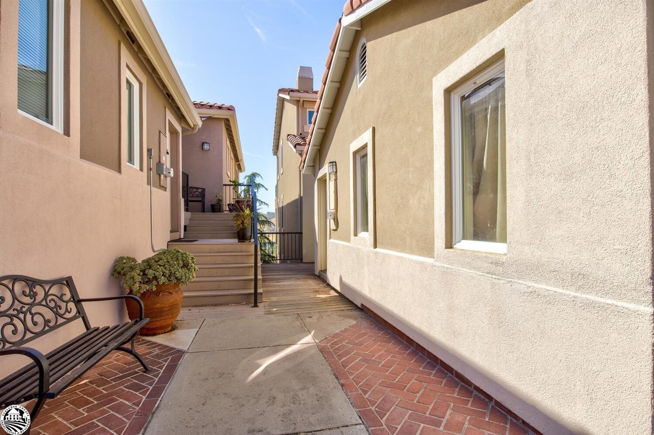 8418 Vista Verde