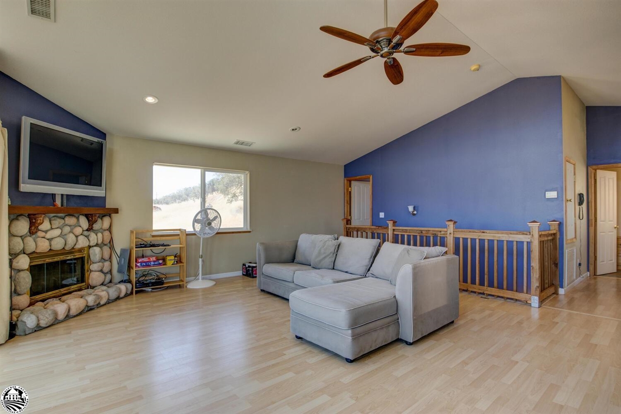 9414 Coronado