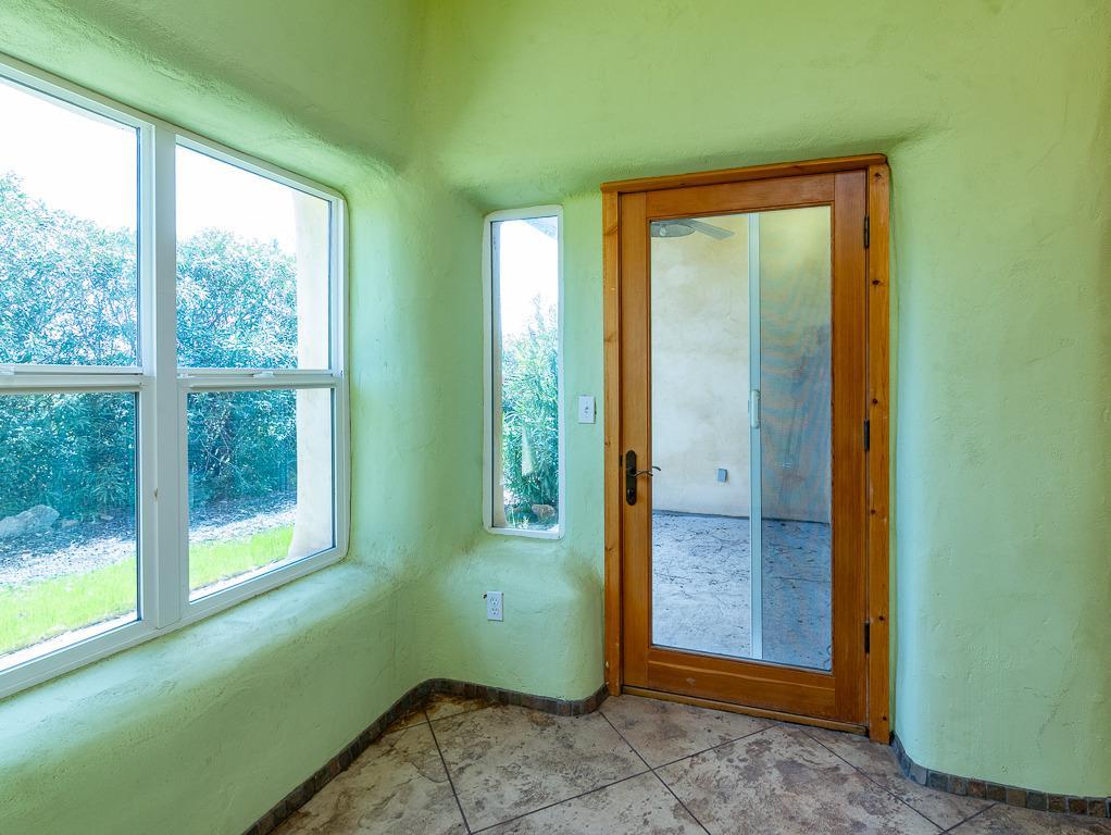 9883 Hernandez Drive