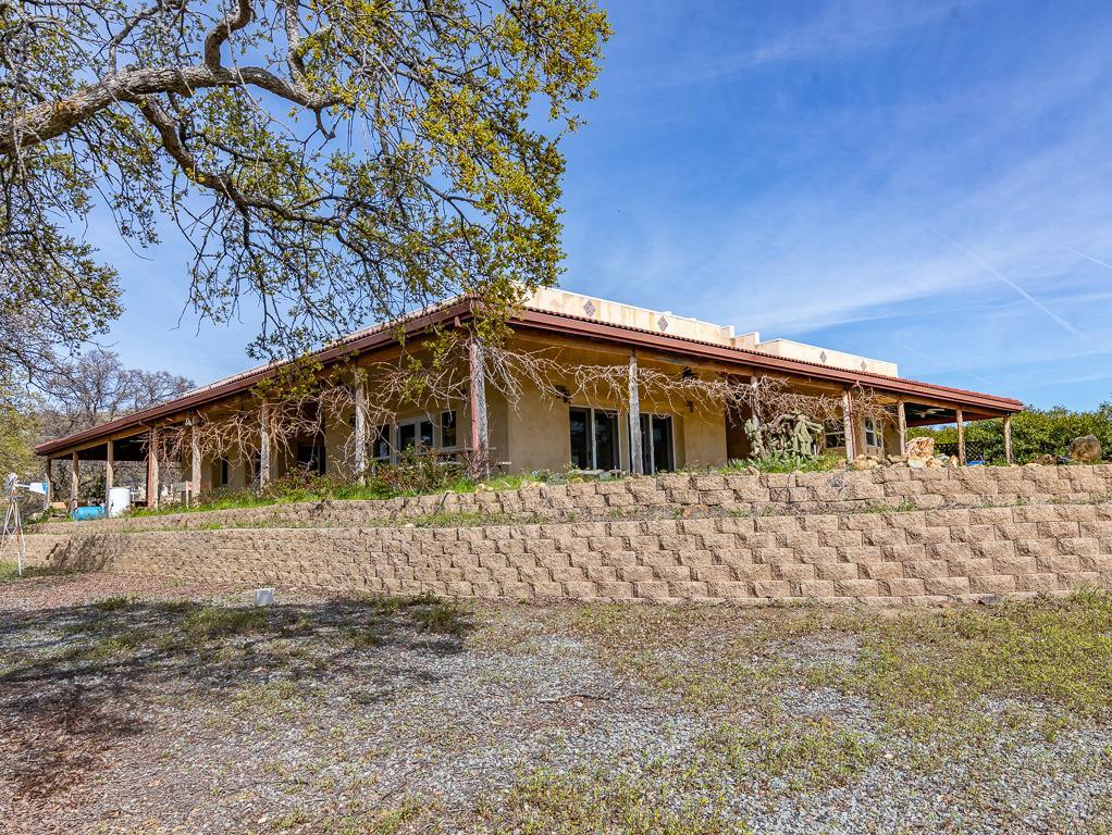 9883 Hernandez Drive