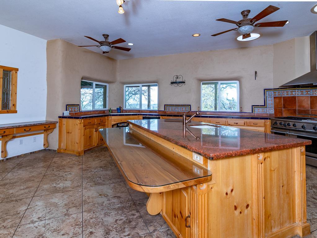 9883 Hernandez Drive